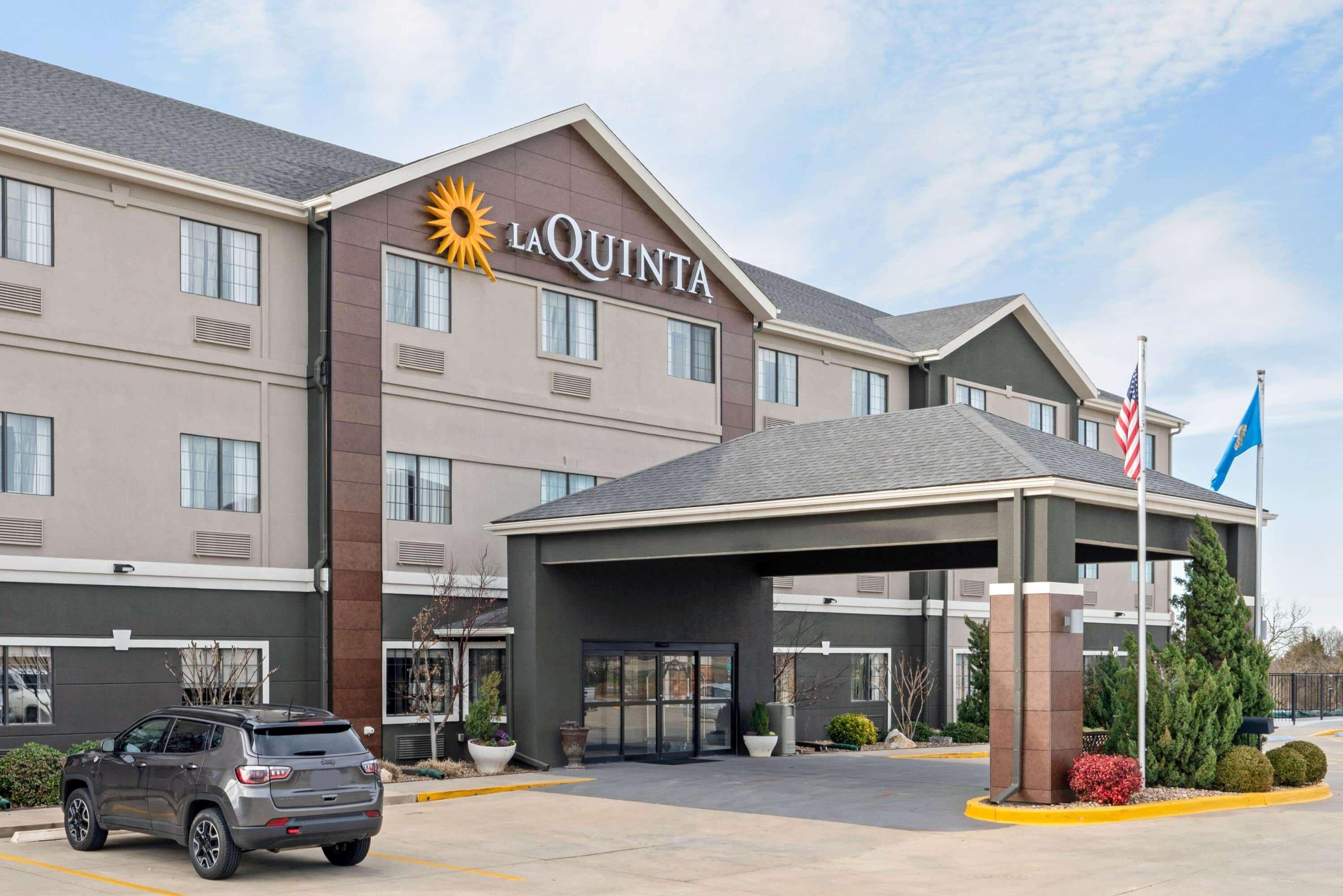 Hotel La Quinta By Wyndham Ada Exterior foto